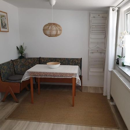 Ferienwohnung Lindenhof, zentrumsnah mit Terrasse und Grillmöglichkeit Magdeburg Exterior foto