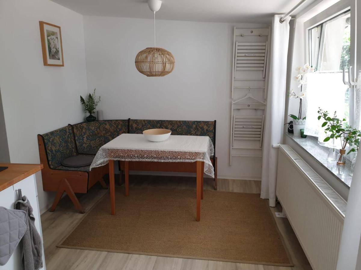 Ferienwohnung Lindenhof, zentrumsnah mit Terrasse und Grillmöglichkeit Magdeburg Exterior foto
