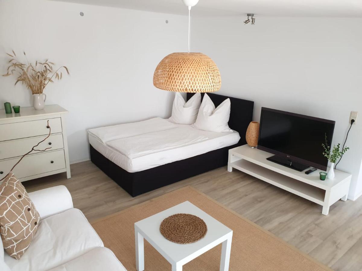 Ferienwohnung Lindenhof, zentrumsnah mit Terrasse und Grillmöglichkeit Magdeburg Exterior foto
